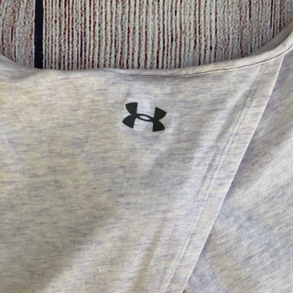 Under Armor workout top - Picture 4 of 5